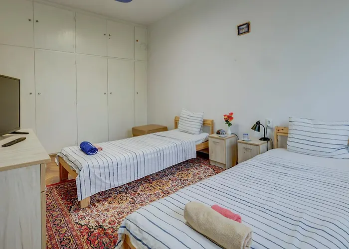 Steady - Guests Privatunterkunft Warna